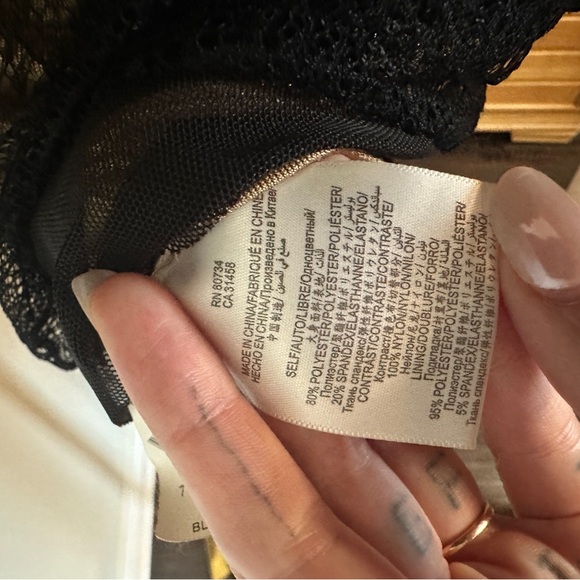 BCBGMaxAzria sz xs MILA Black Gold Combo Fabric One Sleeve Dress stretch lace - Picture 6 of 6